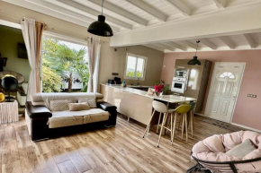 Villa 4 étoiles MWoodsuite MartiniqueSun - Coquet & Central avec piscine et jardin privé